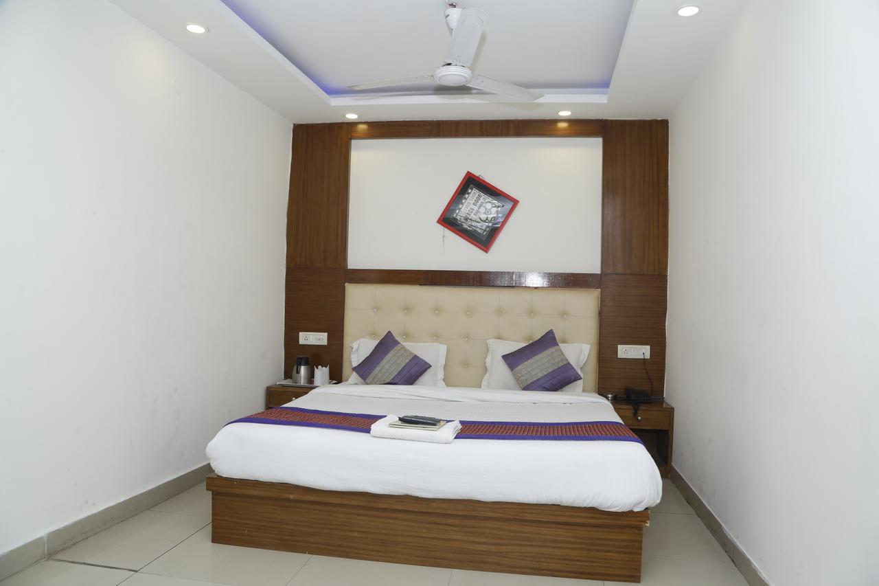 Vishal Hotel By Comfort Rooms New Delhi Exterior photo